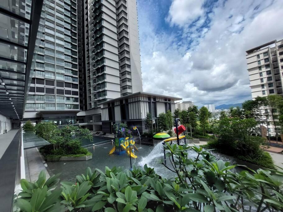 Pangsapuri Lavile Water Park Family Leisure @ Sunway Velocity Mall